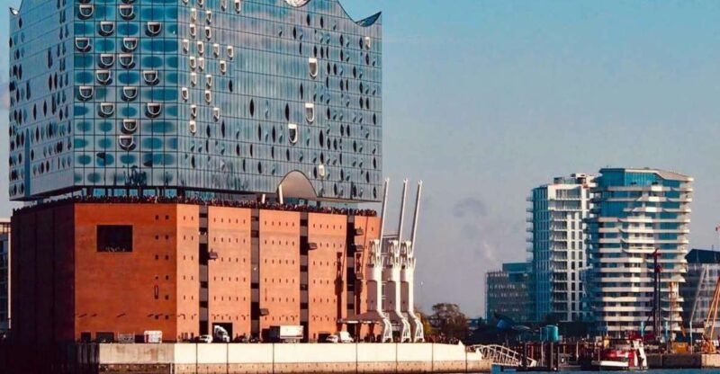 Hamburg: Private Tour UNESCO Speicherstadt and HafenCity - Tour Highlights