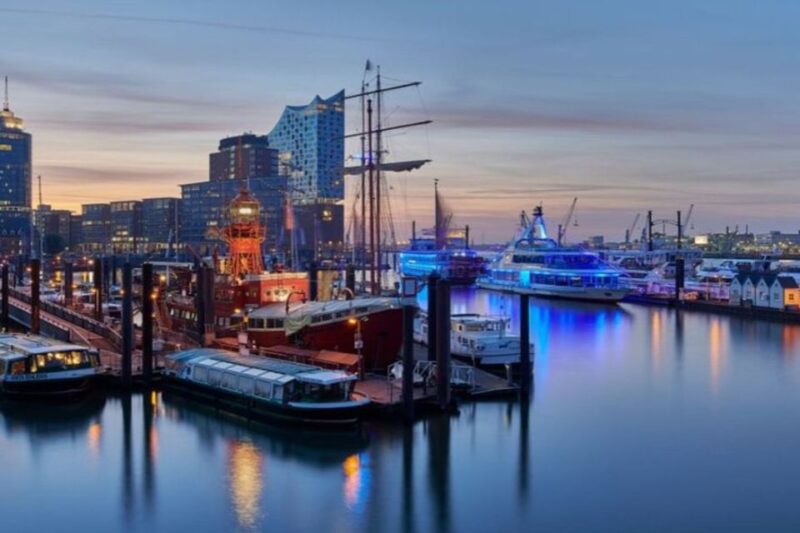Hamburg : Private Walking Tour With A Guide (Private Tour) - Logistics and Accessibility