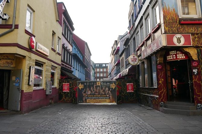 Hamburg: Red- & Bluelight - Private Guided Reeperbahn Tour - Connection to The Beatles
