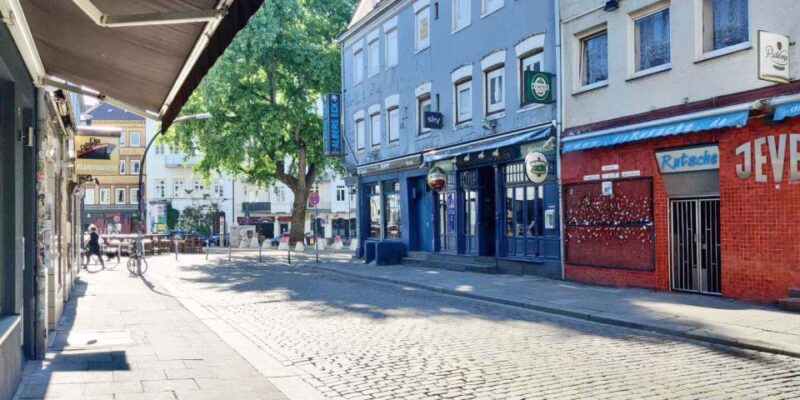 Hamburg: Reeperbahn Self-Guided Interactive Walking Tour - Booking Details