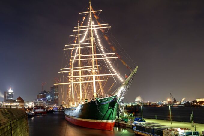 Hamburg: RICKMER RICKMERS Museum Entry Ticket - Customer Ratings and Feedback