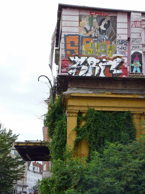 Hamburg: Schanzenviertel Private Tour - Free Cancellation and Payment