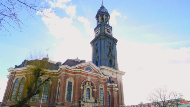Hamburg: Self-Guided City Tour With U3 Public Train - Tour Inclusions