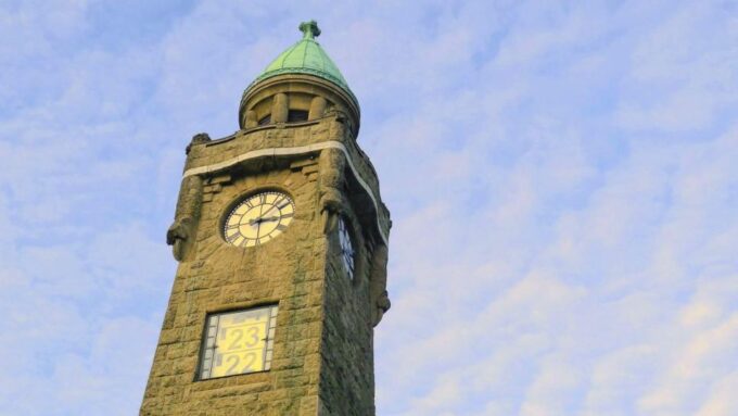 Hamburg: Self-Guided City Tour With U3 Public Train - Flexibility Options