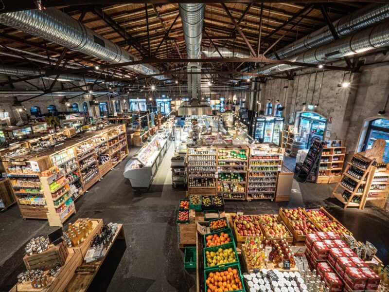 Hamburg: Self-Guided Culinary Tour for 2 - Quiz and Prizes