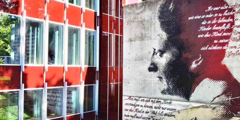 Hamburg: Self-Guided Grindel District Interactive Tour - Activity and Price