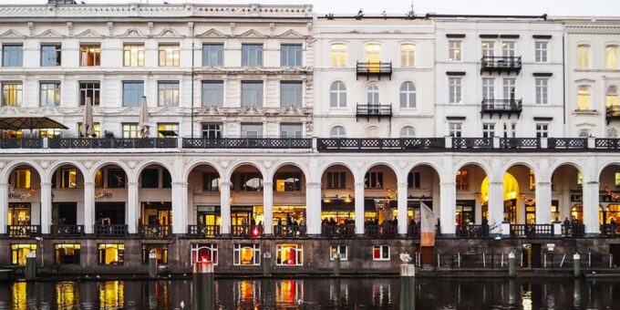 Hamburg: Self-guided Smartphone Old Town Tour - Frequently Asked Questions