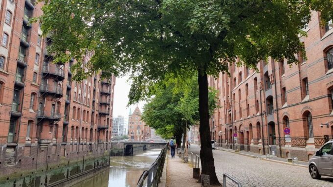 Hamburg: Self-Guided Tour of Hafencity and Speicherstadt - Tour Customization Options