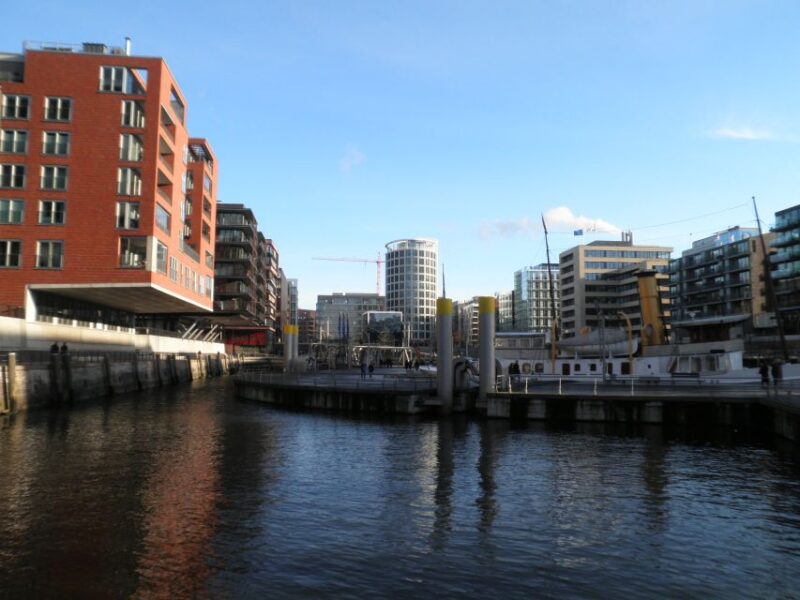 Hamburg: Speicherstadt & HafenCity 2-Hour Walking Tour - Experience Highlights