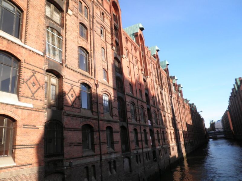 Hamburg: Speicherstadt & HafenCity 2-Hour Walking Tour - Customer Reviews
