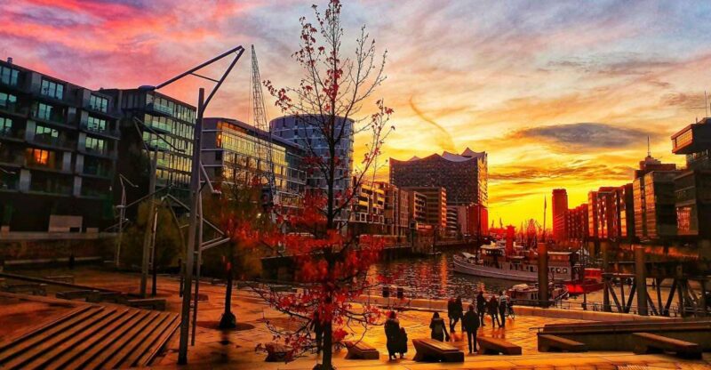 Hamburg: Speicherstadt, HafenCity and Elbphilharmonie Tour - Key Points
