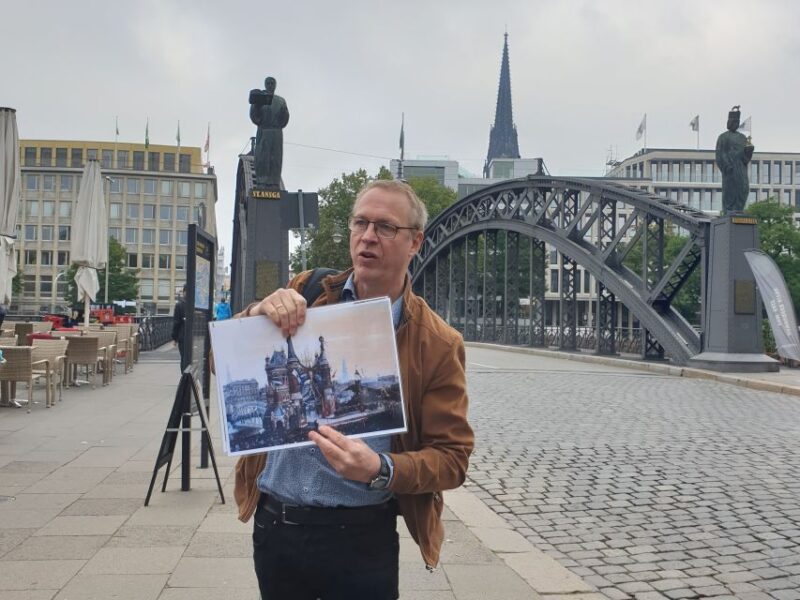Hamburg: Speicherstadt Historical Guided Walking Tour - Tour Logistics