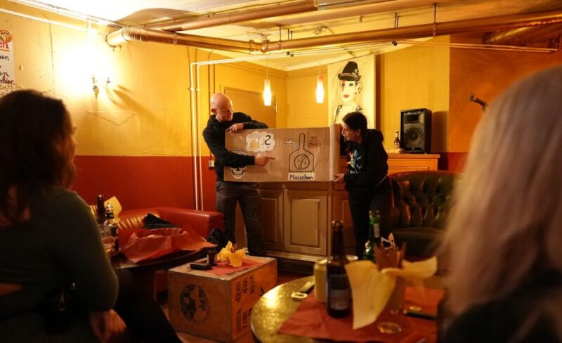 Hamburg: St. Pauli District and Beer Tour - Inclusions