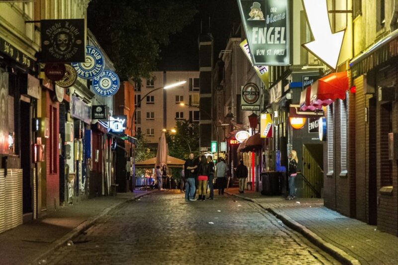 Hamburg: St. Pauli Highlights Guided Tour With Beer for 18+ - Key Points