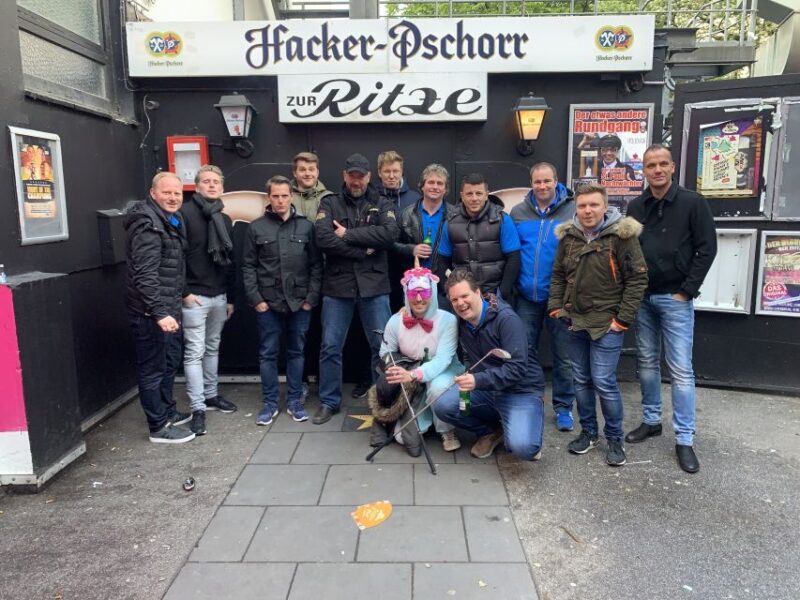 Hamburg: the Great Reeperbahn Tour With the Kiez Boys - Legendary Boxing Cellar
