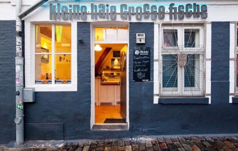 Hamburg: The Ultimate Sex, Drugs, and Hotdog Tour - Key Points