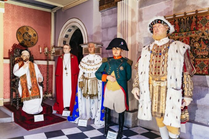 Hamburg: Ticket to the Panoptikum Waxworks - Frequently Asked Questions