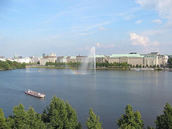 Hamburgs Historical Highlights: A Self-Guided Audio Tour - Quick Points