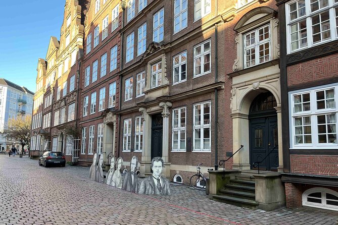 Hamburgs Historical Highlights: A Self-Guided Audio Tour - Strolling the Elbpromenade