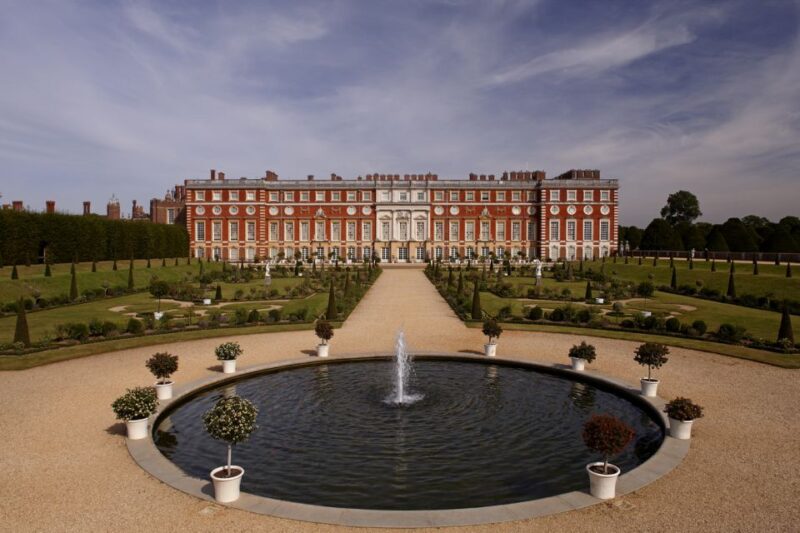 Hampton Court Palace and Gardens Entrance Ticket - Convenient Transportation From London