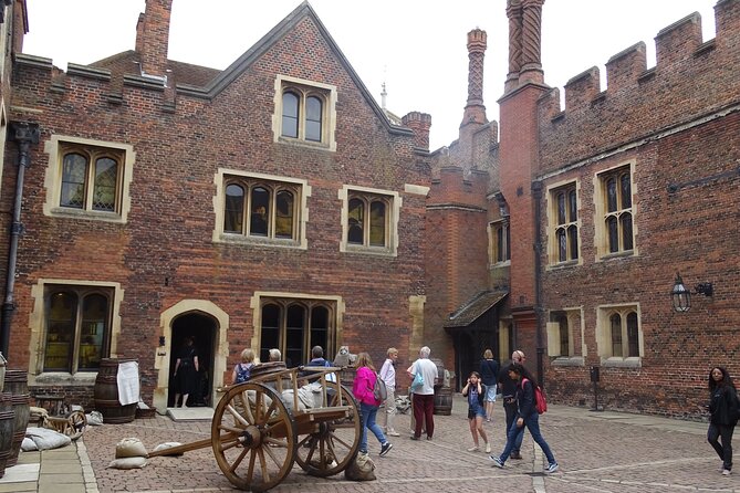 Hampton Court Palace Private Tour - Discovering the Excesses of Henry VIII - Meeting Point and Start Time