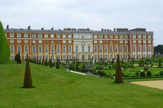 Hampton Court Palace Private Tour Including Skip the Line Pass - Booking and Tour Highlights
