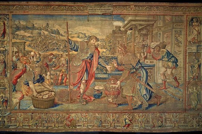 Hampton Court Palace Private Tour - Secrets of Henry VIII - Customizing the Tour Experience