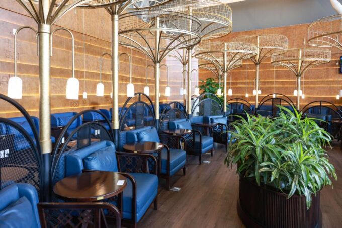 HAN Hanoi Airport: Song Hong Premium Lounge & Bar Terminal 2 - Bar Access and Smoking Room