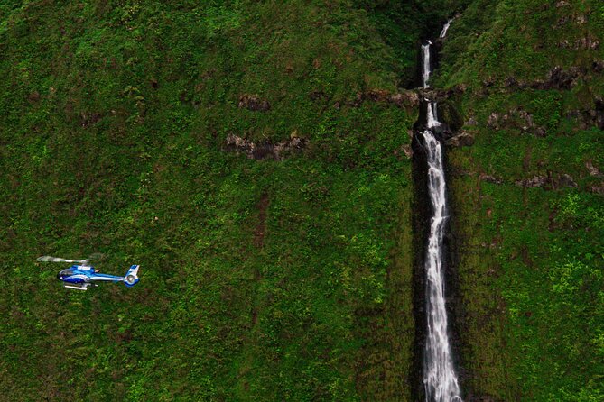 Hana Rainforest Scenic Helicopter Tour - Pilot Narration and Communication