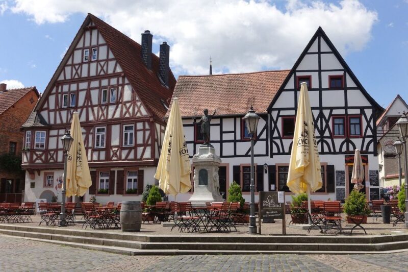 Hanau: Private Guided Walking Tour - Logistics and Accessibility