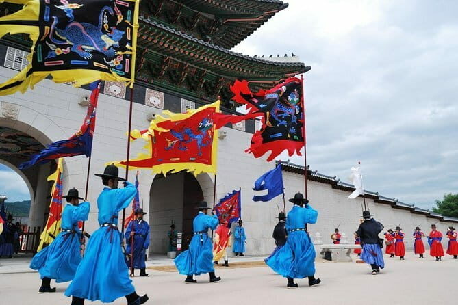 Hanbok Photoshoot and History Tour at Gyeongbokgung Palace - Final Thoughts