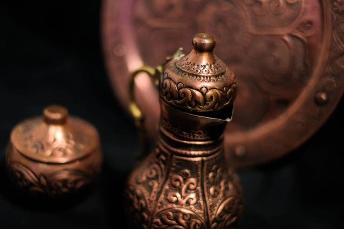 Handcraft Your Memories - The Provided Materials and Tools
