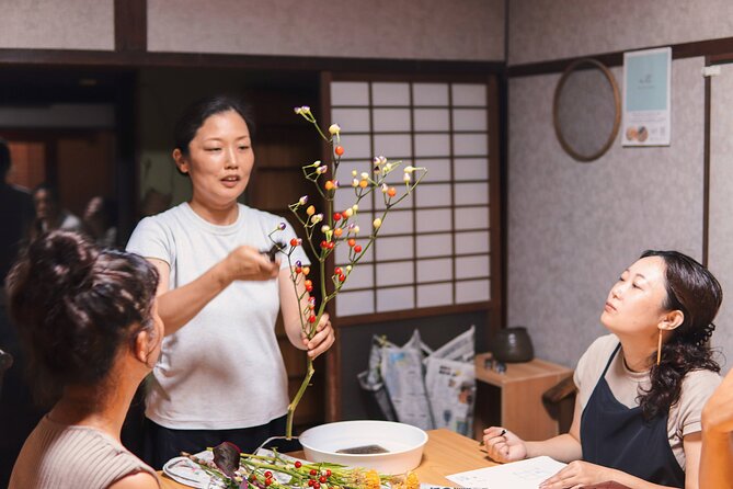 Hands-On Ikebana Making With a Local Expert in Hyogo - Enjoying Japanese Refreshments