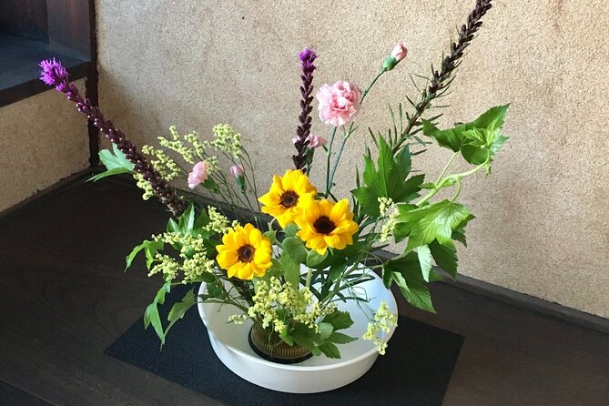 Hands-On Ikebana Making With a Local Expert in Hyogo - Meeting Point and Transportation