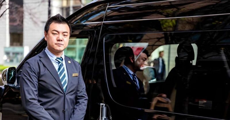 Haneda Airport (Hnd): Private Transfer To/From Hakone - Personalized Meet and Greet