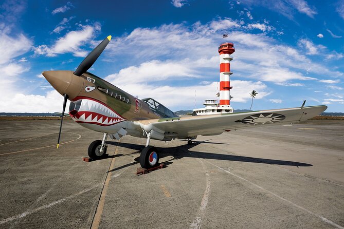 Hangar Guided Tour - Minimum Traveler Requirement