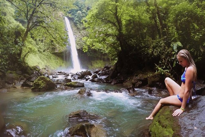 Hanging Bridges +La Fortuna Waterfall+ Arenal Volcano Hike Combo Experience - Included Amenities and Experiences