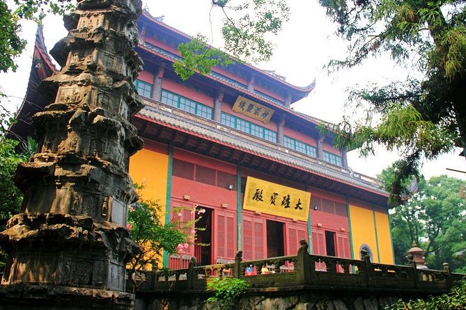 Hangzhou Private Day Tour With West Lake, Tea Village, Lingyin Temple and More - Exploring West Lake