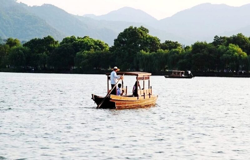 Hangzhou Private One Day Trip From Shanghai by Bullet Train - Feilai Peak Exploration