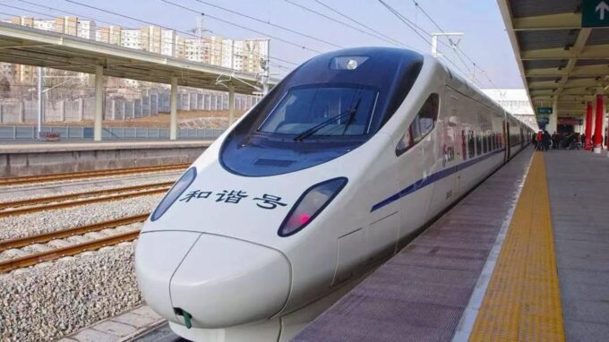 Hangzhou Private One Day Trip From Shanghai by Bullet Train - Hefang Street Shopping