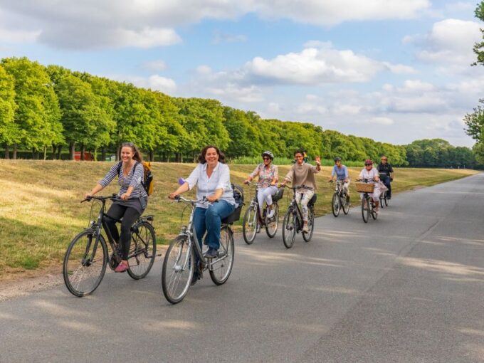 Hannover: Guided Bike Tour for Foodies With Tastings - Taste Local Delights