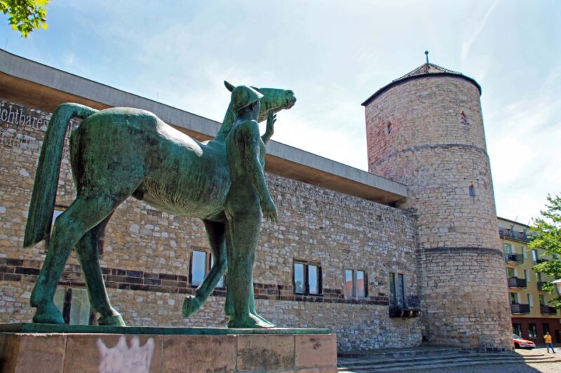Hannover: Guided Old Town Walking Tour - Booking Details and Discounts