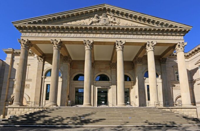 Hannover: Guided Old Town Walking Tour - Meeting Point and Directions