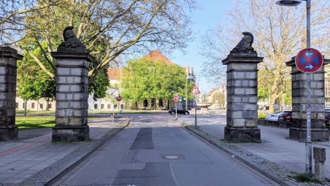 Hannover: Self-guided City Centre Walk Sights and Specials - Requirements and Specifications