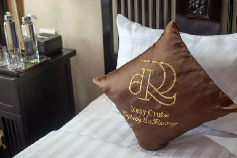 Hanoi: 2-Day Halong Bay Cruise With Meal and Kayaking - Customer Feedback