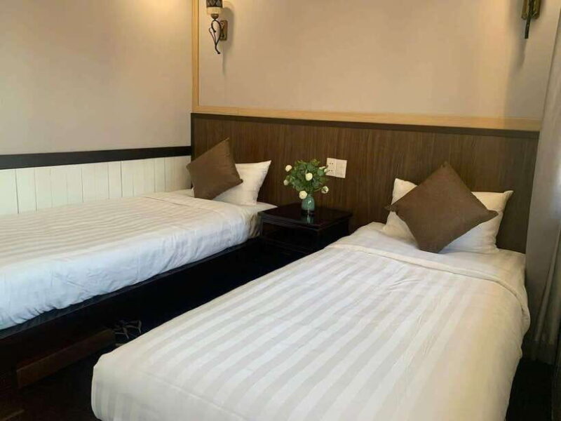 Hanoi: 2-Day Halong Bay Cruise With Meal and Kayaking - Cruise Ship Amenities