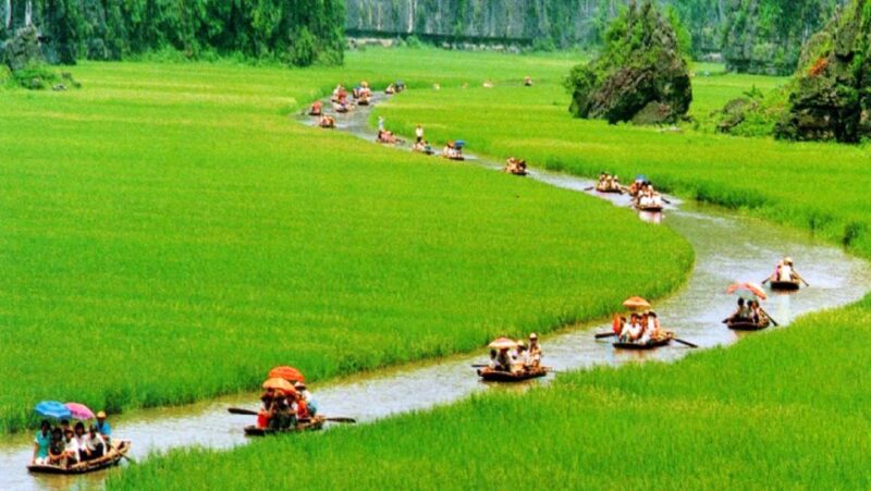 Hanoi: 2-Day Tour to Ninh Binh & Halong Bay With Transfer - Ninh Binh Homestay