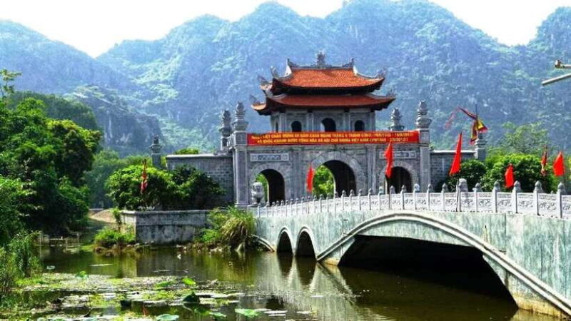 Hanoi: 2D 1n_ Ha Long 1day & Ninh Binh Full Day and Bungalow - Customizable Transfers