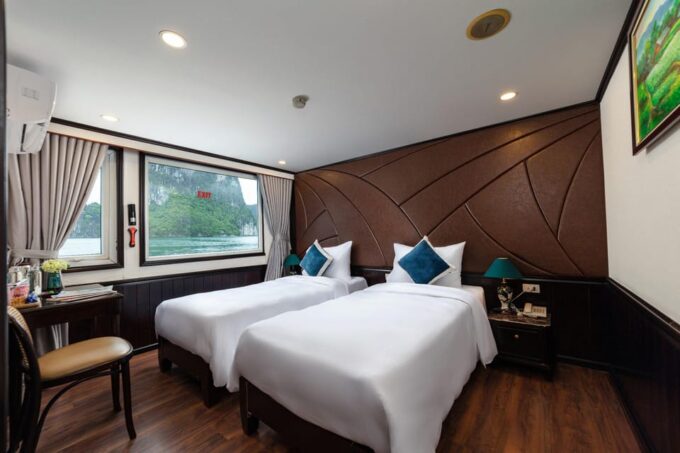 Hanoi: 2D1N Ha Long Bay by Amanda Cruise - Accommodations and Amenities