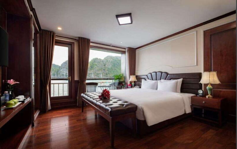 Hanoi: 3-Day: Ninh Binh and Halong & Lanha Bay 5-Star Cruise - Day 1: Ninh Binh Exploration